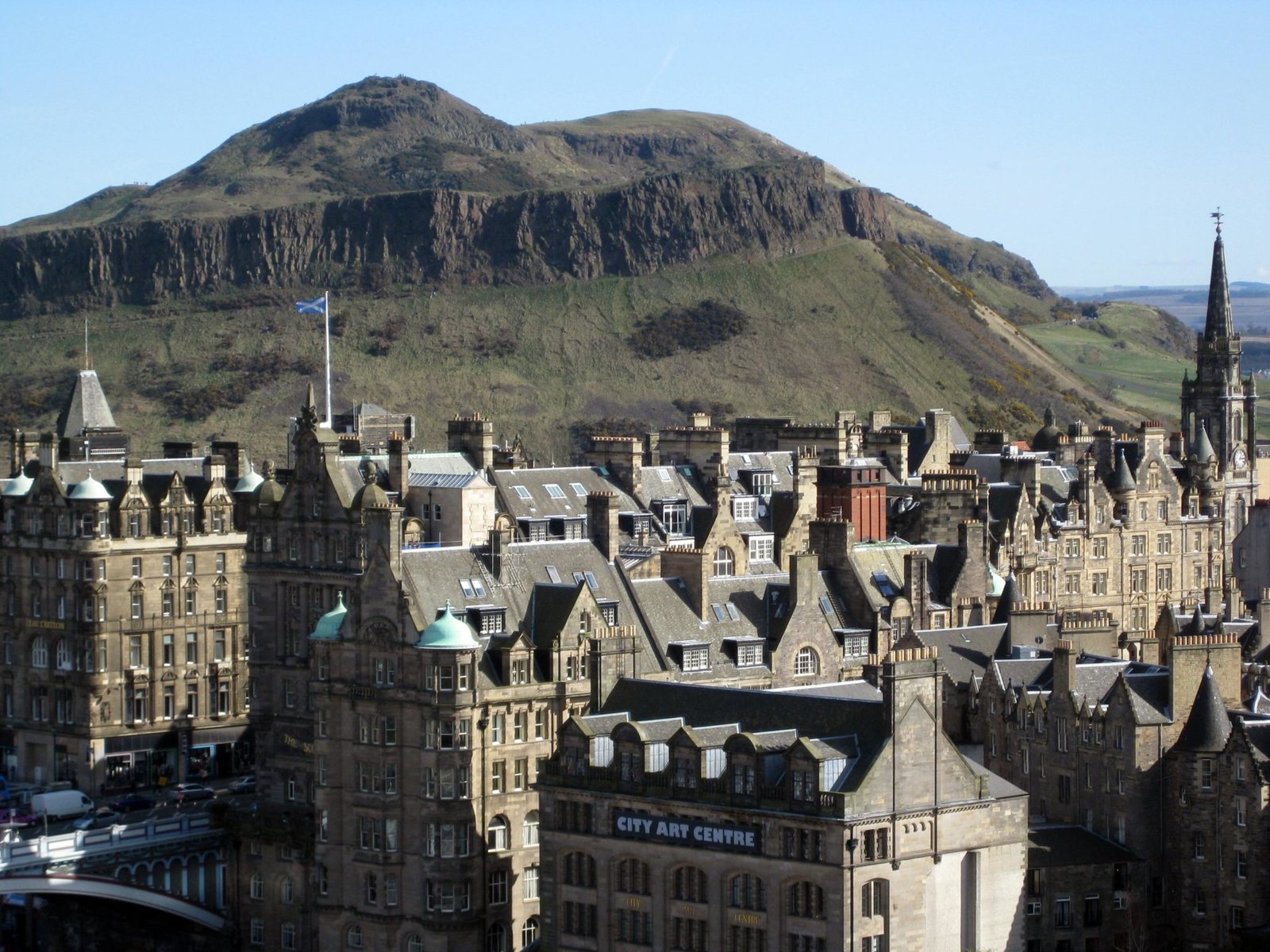 Edinburgh_Scotland_mytraveljaunts