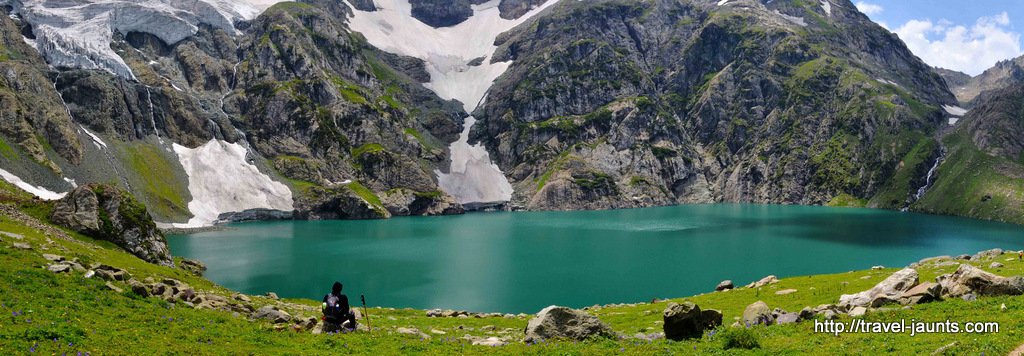 Trekking in Himalayas