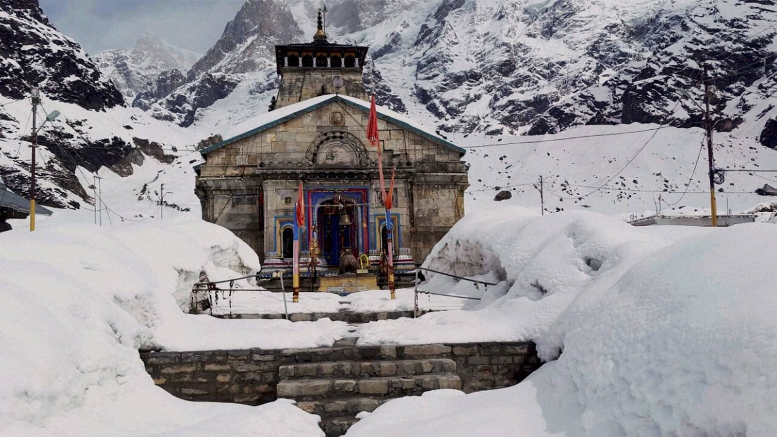 Kedarnath (courtesy: readmeindia.com)