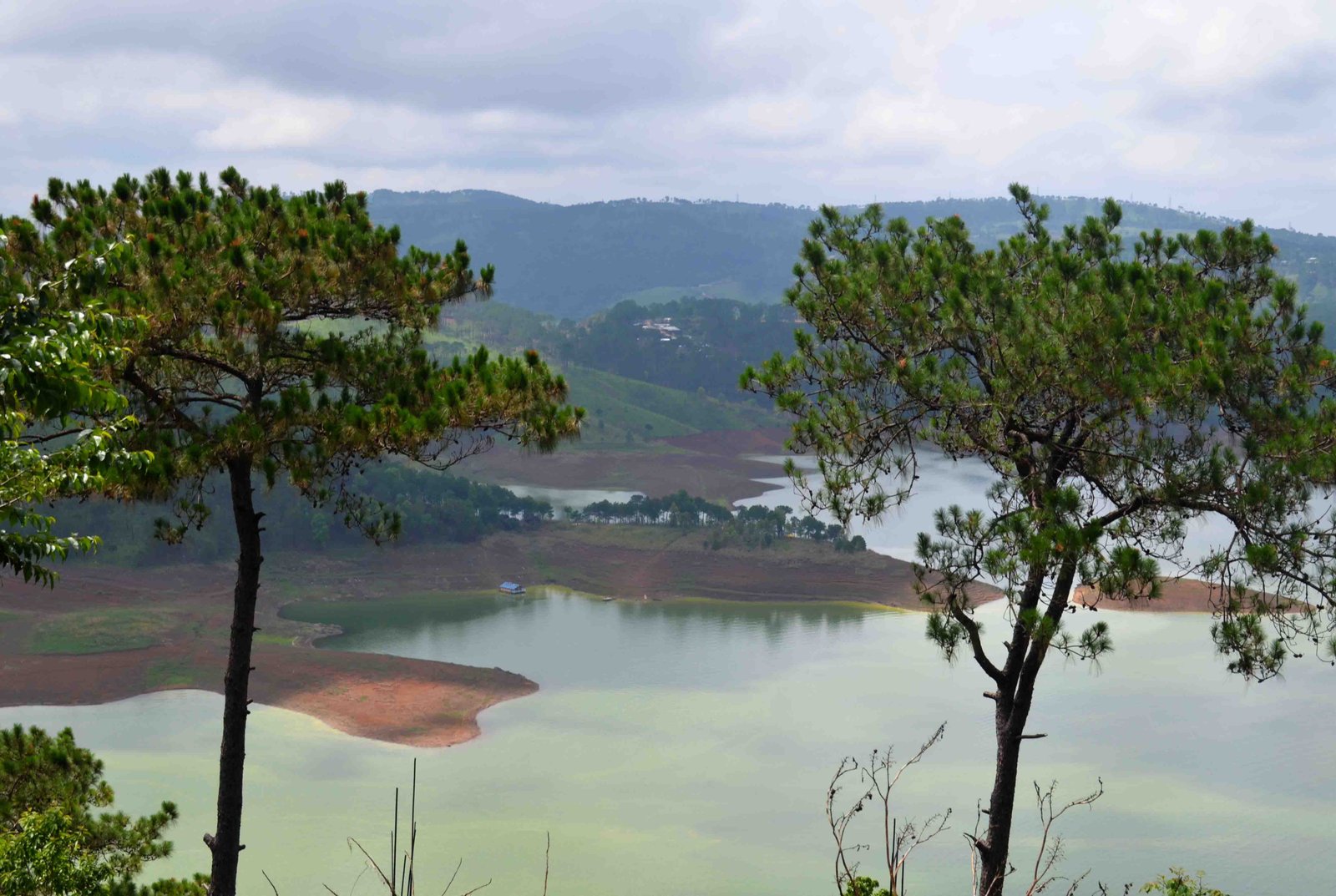 Umiam lake,Shillong