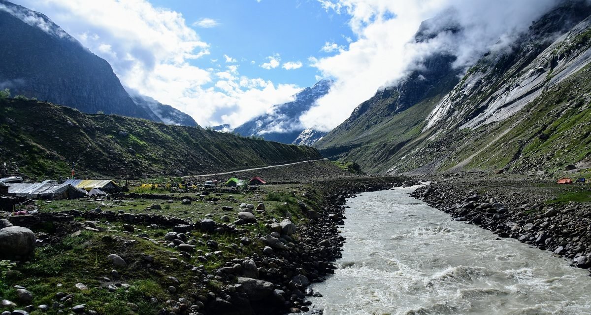 Tents at Chatru post landslide